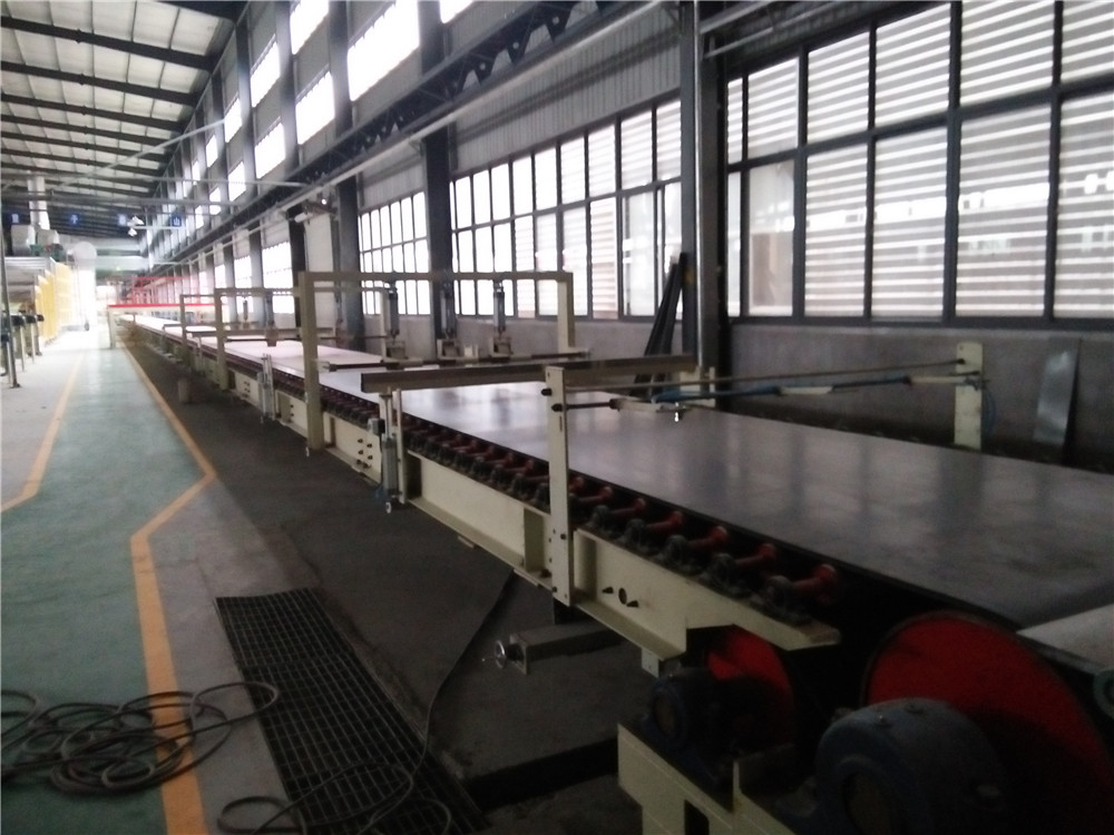 Solidification belt conveyor